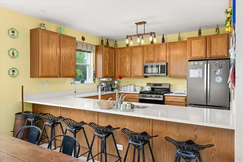 739 Bonaventure Drive Oswego IL 60543