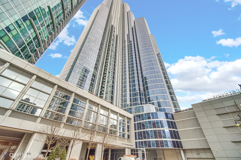 1211 South Prairie Avenue Chicago IL 60605