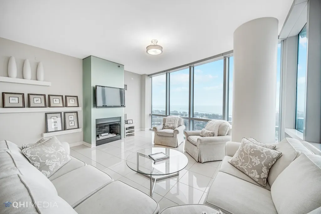 1211 South Prairie Avenue Chicago IL 60605