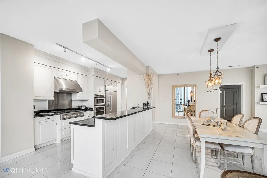 1211 South Prairie Avenue Chicago IL 60605
