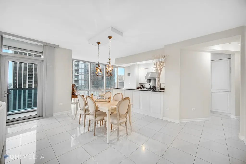 1211 South Prairie Avenue Chicago IL 60605