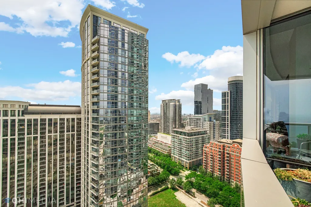 1211 South Prairie Avenue Chicago IL 60605