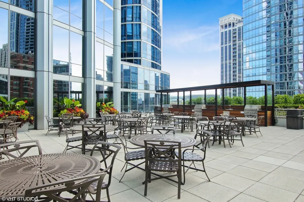 1211 South Prairie Avenue Chicago IL 60605
