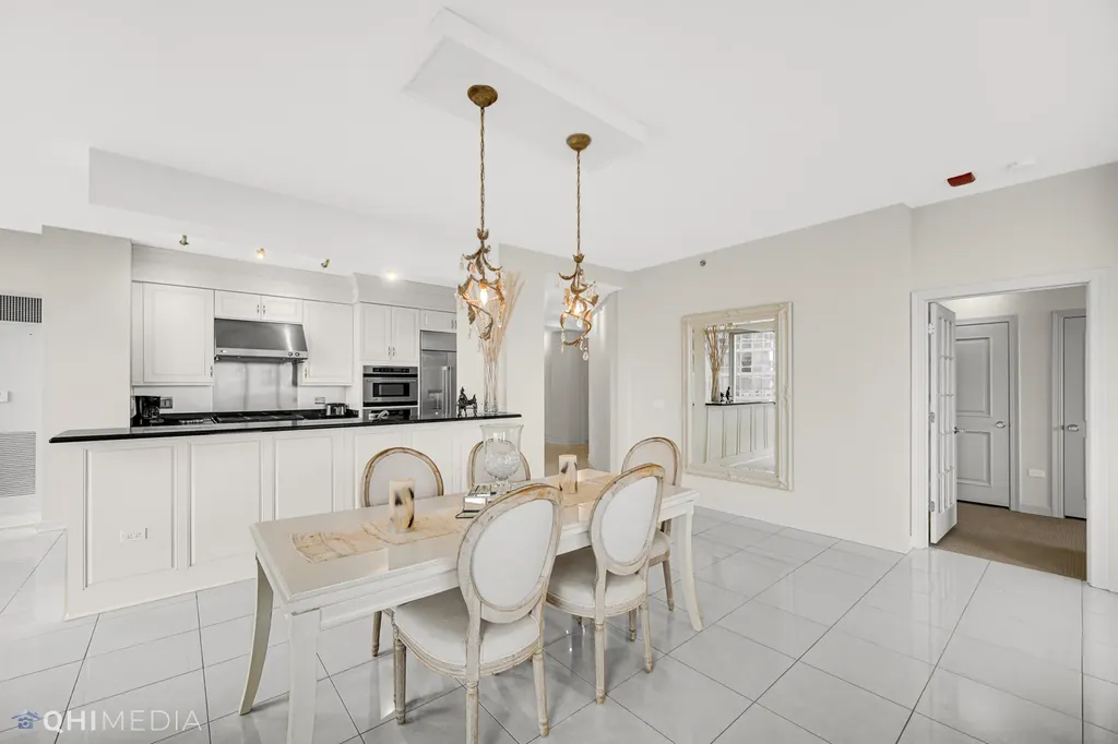 1211 South Prairie Avenue Chicago IL 60605