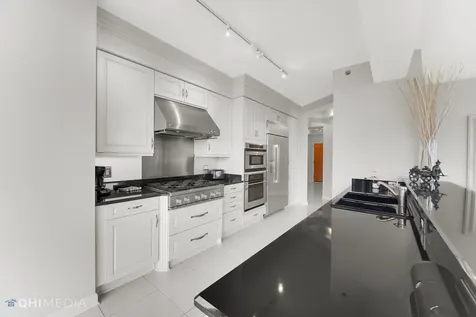 1211 South Prairie Avenue Chicago IL 60605