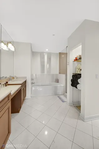 1211 South Prairie Avenue Chicago IL 60605