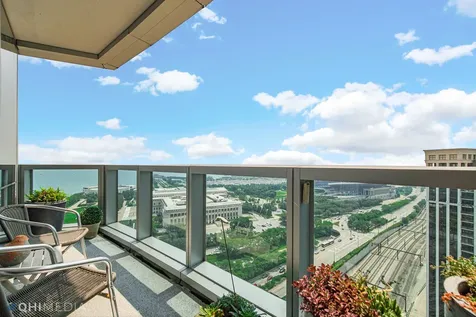 1211 South Prairie Avenue Chicago IL 60605