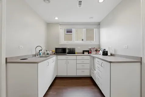 10550 West Cermak Road Westchester IL 60154