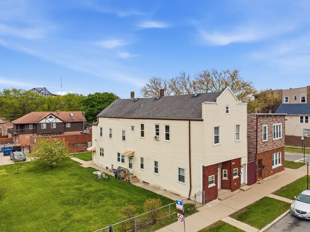 9655 South Commercial Avenue Chicago IL 60617