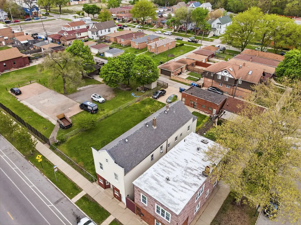 9655 South Commercial Avenue Chicago IL 60617
