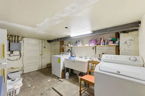 9655 South Commercial Avenue Chicago IL 60617