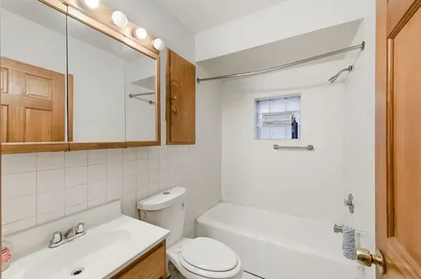 9655 South Commercial Avenue Chicago IL 60617