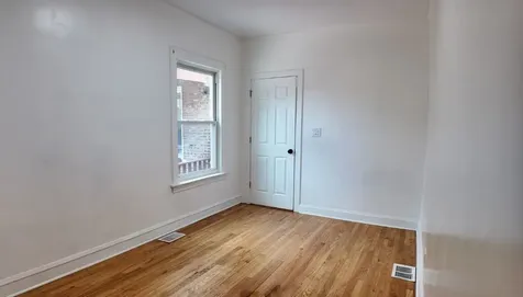 6740 South Laflin Street Chicago IL 60636