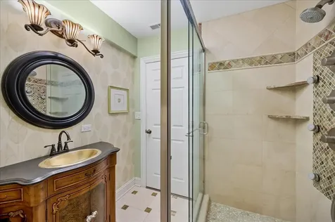485 Ravine Drive Highland Park IL 60035