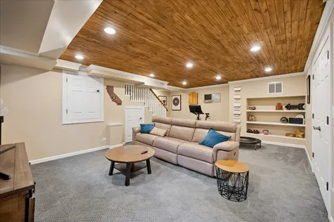 485 Ravine Drive Highland Park IL 60035