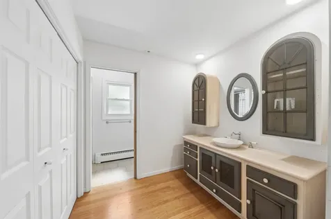 1663 Longvalley Drive Northbrook IL 60062