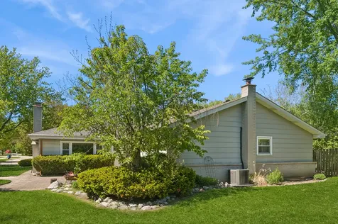 1663 Longvalley Drive Northbrook IL 60062