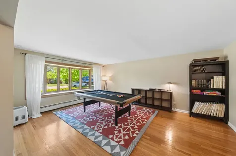 1663 Longvalley Drive Northbrook IL 60062