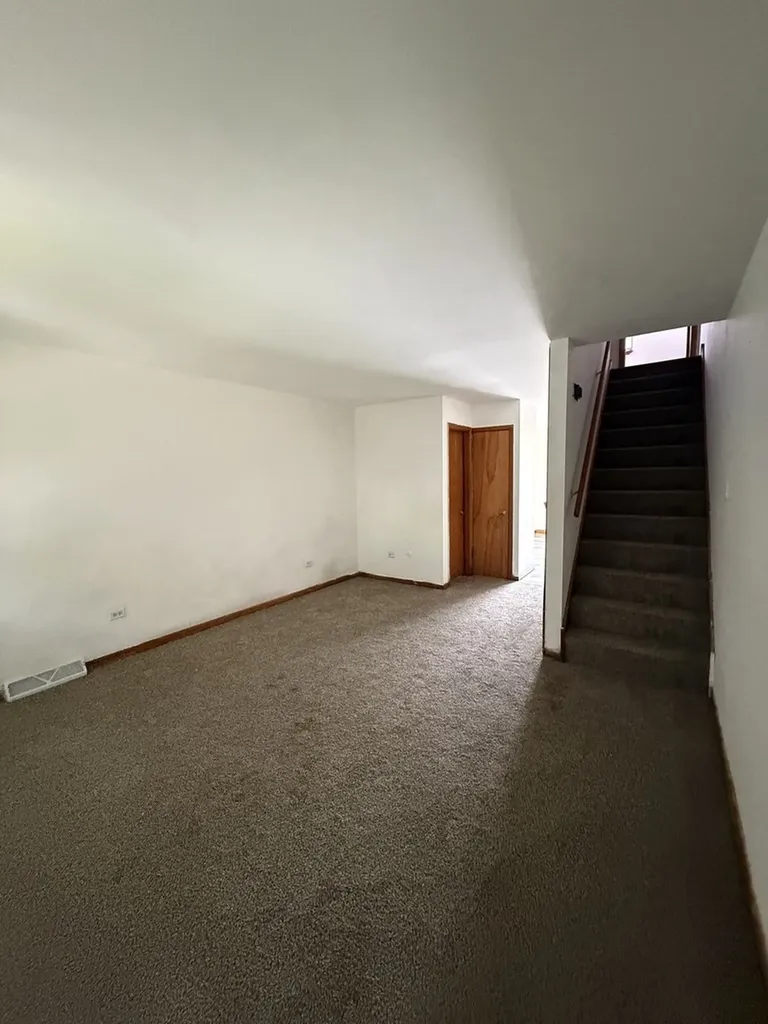 8711 South Throop Street Chicago IL 60620