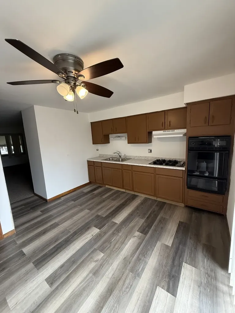 8711 South Throop Street Chicago IL 60620