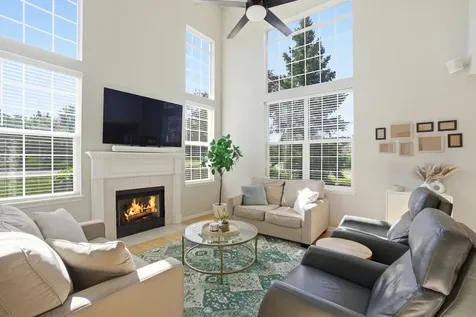 1679 Yellowstone Circle Crystal Lake IL 60014