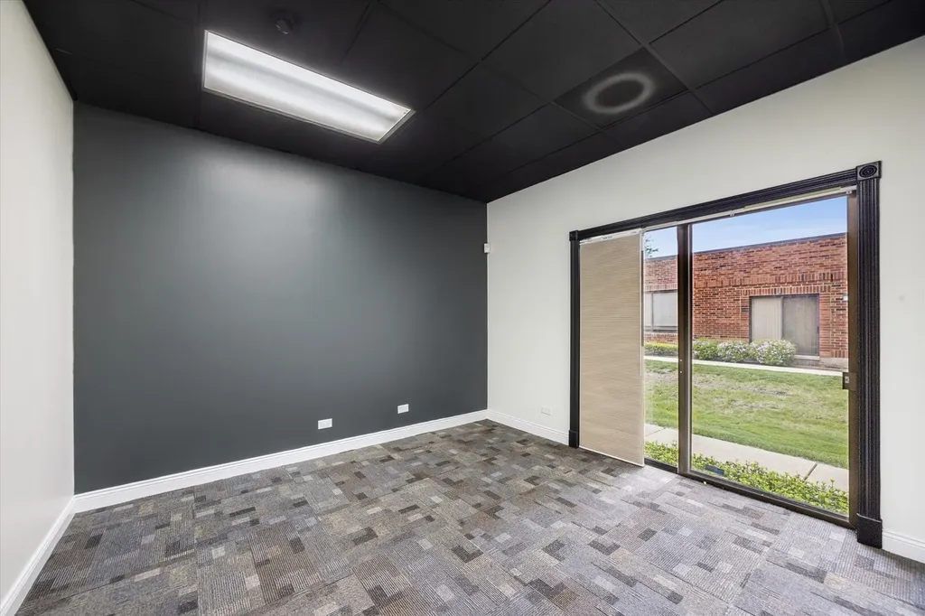 414 Plaza Drive Westmont IL 60559
