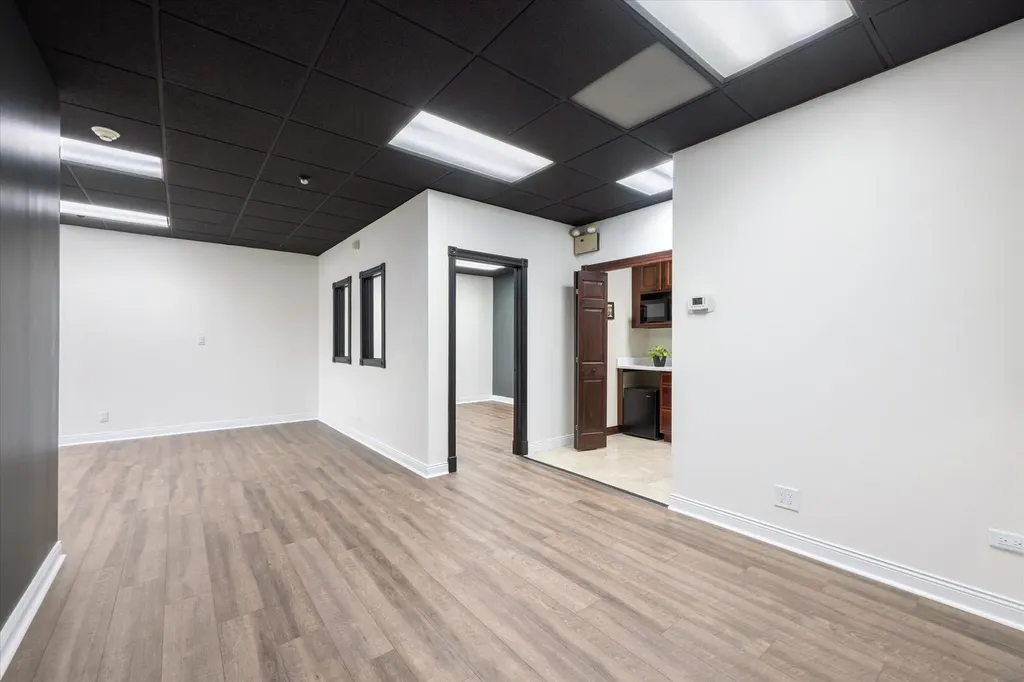 414 Plaza Drive Westmont IL 60559