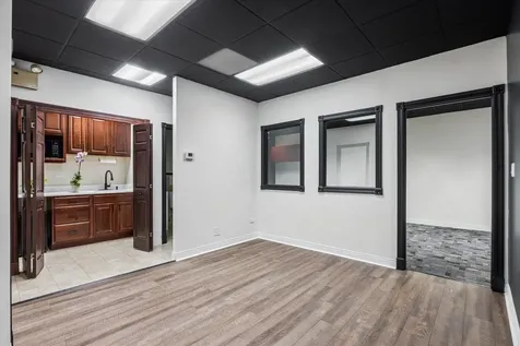 414 Plaza Drive Westmont IL 60559