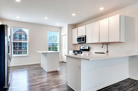 195 Lakeshore Drive Oswego IL 60543