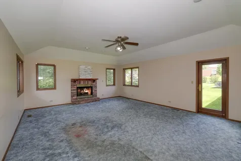 402 North First Street Elburn IL 60119