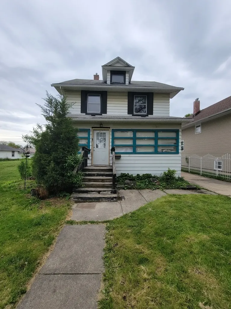 227 West 16th Place Chicago Heights IL 60411
