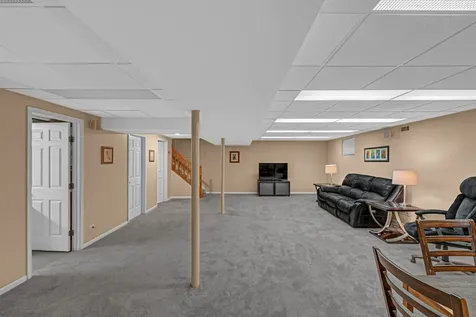 18311 65TH Avenue Tinley Park IL 60477