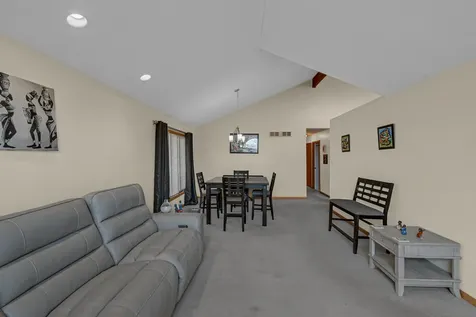 18311 65TH Avenue Tinley Park IL 60477