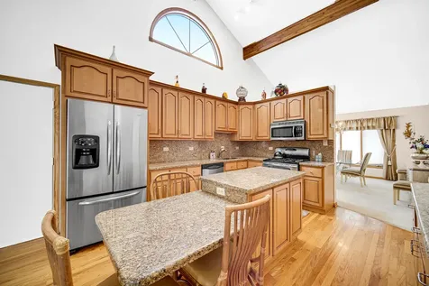 18311 65TH Avenue Tinley Park IL 60477