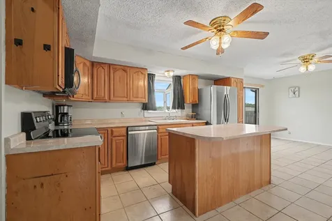 2229 Jeffery Drive St. Joseph IL 61873