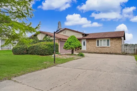 2229 Jeffery Drive St. Joseph IL 61873