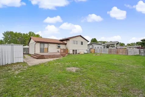 2229 Jeffery Drive St. Joseph IL 61873