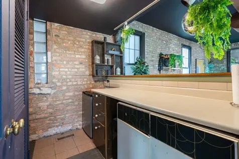 2331 North Elston Court Chicago IL 60614