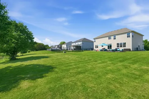 653 Otter Way Oswego IL 60543