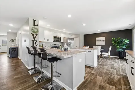 1731 Dempsey Circle Pingree Grove IL 60140