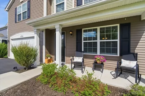 1731 Dempsey Circle Pingree Grove IL 60140