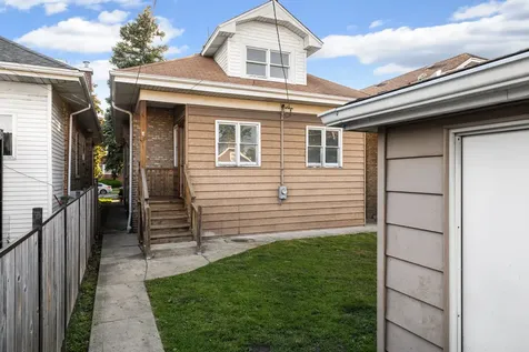 1833 Ridgeland Avenue Berwyn IL 60402