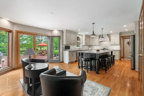5N868 Prairie Valley Drive St. Charles IL 60175