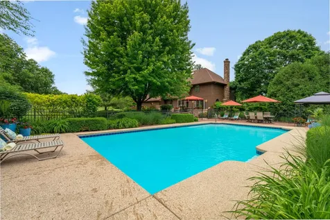 5N868 Prairie Valley Drive St. Charles IL 60175