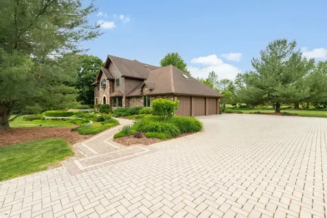 5N868 Prairie Valley Drive St. Charles IL 60175