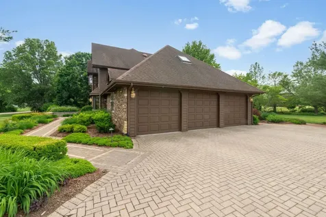 5N868 Prairie Valley Drive St. Charles IL 60175