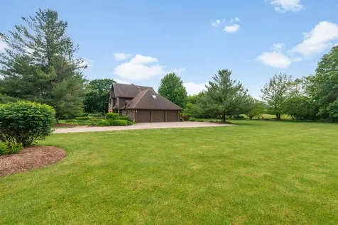 5N868 Prairie Valley Drive St. Charles IL 60175