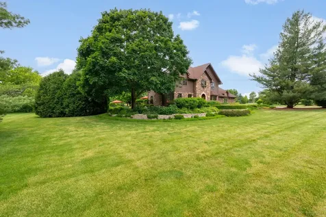 5N868 Prairie Valley Drive St. Charles IL 60175