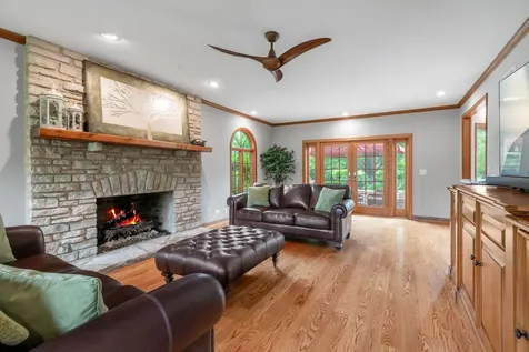 5N868 Prairie Valley Drive St. Charles IL 60175