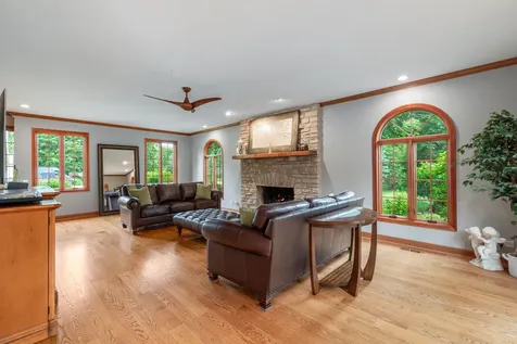 5N868 Prairie Valley Drive St. Charles IL 60175